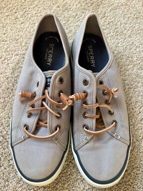 Sperry Women’s Grey Canvas Shoes Size 7.5